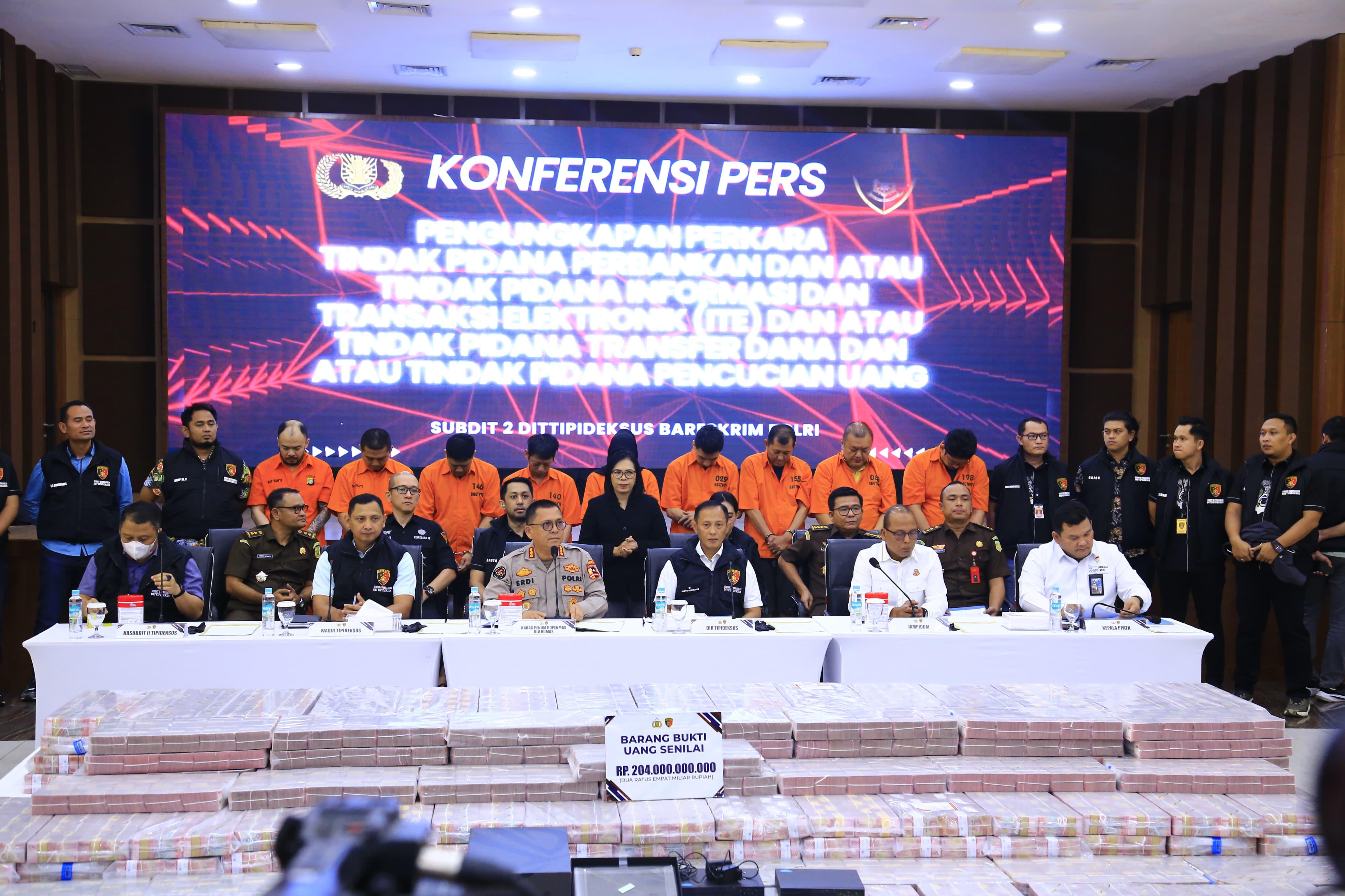 Bareskrim Polri merilis kasus pembobolan rekening dormant BNI Rp 204 miliar. (BeritaNasional/Bachtiarudin Alam)