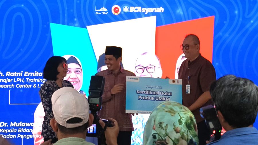 BCA Syariah dan Istiqlal Halal Center dukung 50 UMKM raih sertifikasi halal. (BeritaNasional/Iman)