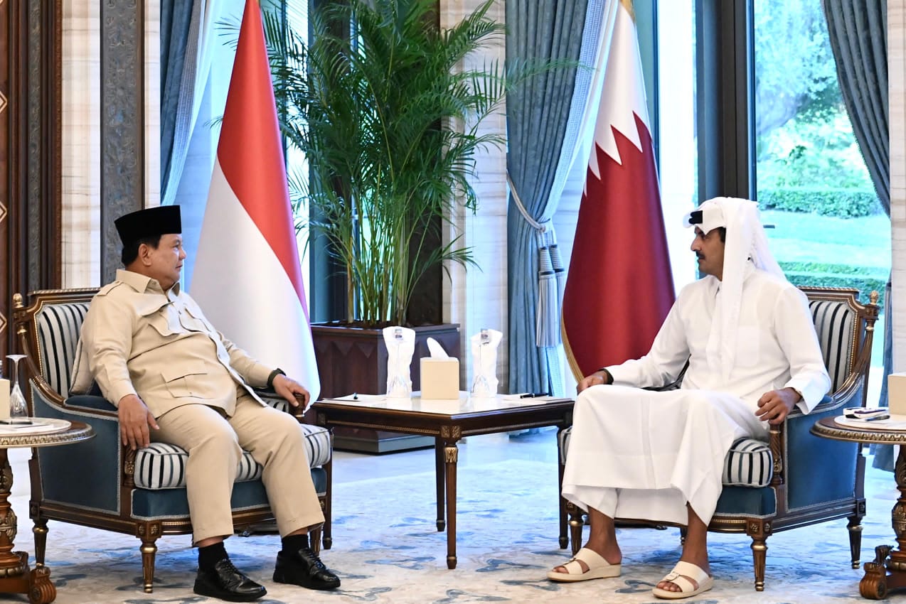 Pertemuan Presiden Prabowo Subianto bertemu  Emir Qatar, Yang Mulia Syekh Tamim bin Hamad Al-Thani (BeritaNasional/Setpres)