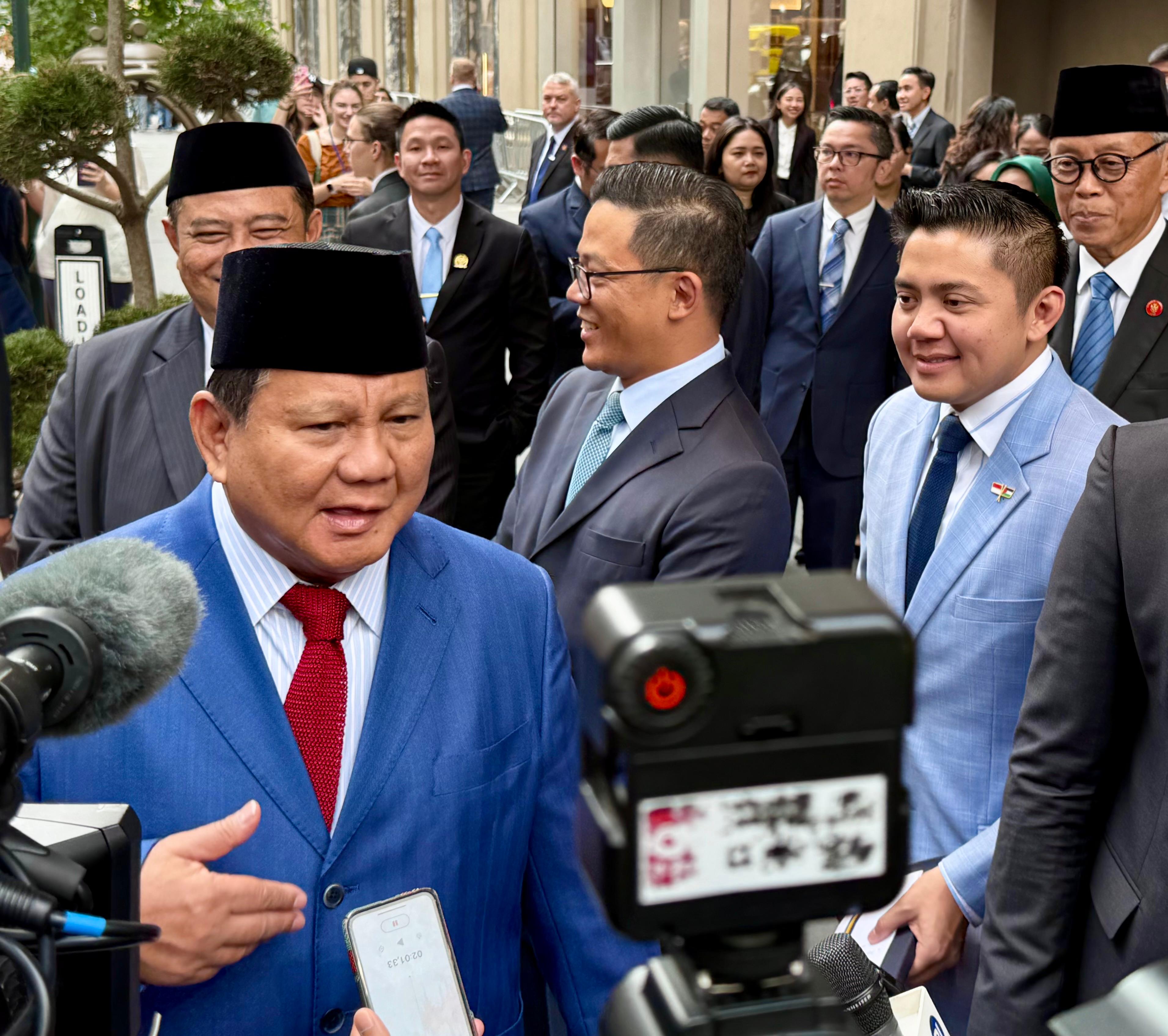 Presiden Prabowo Subianto memberikan keterangan kepada pers di Amerika Serikat. (BeritaNasional/setpres)