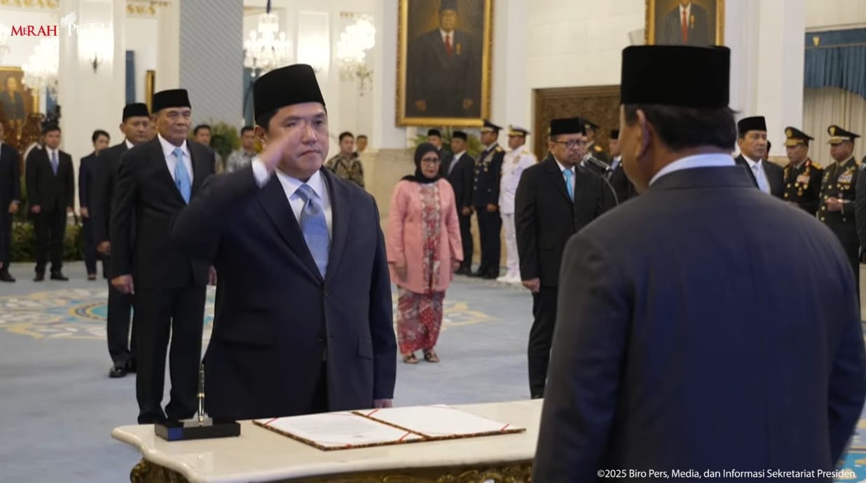 Erick Thohir dilantik sebagai Menpora. (Foto/YouTube Setpres)