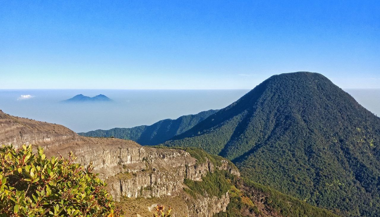 Gunung Gede Pangrango. (Foto/Taman Nasional Gunung Gede Pangrango)