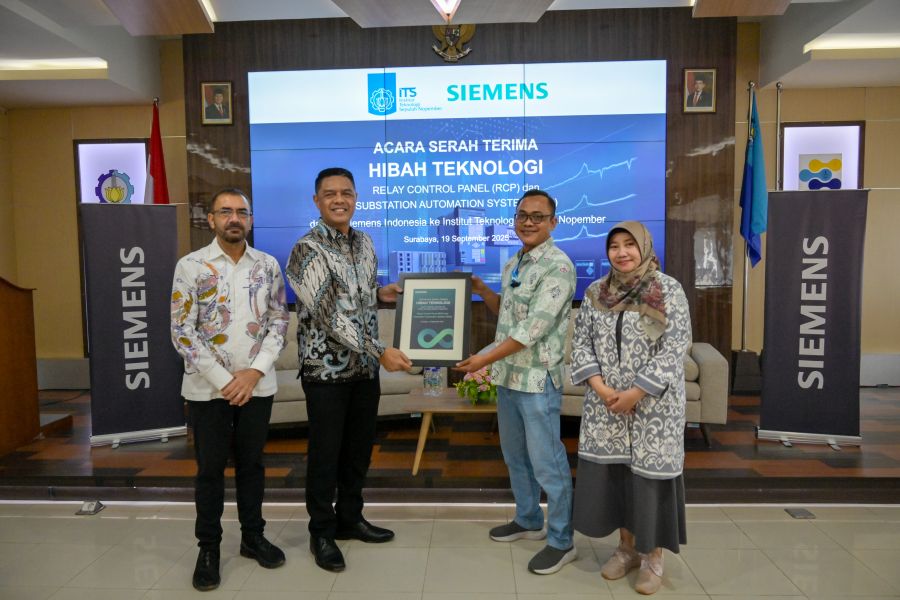ITS terima hibah teknologi dari Siemens. (Foto/doc. Siemens)