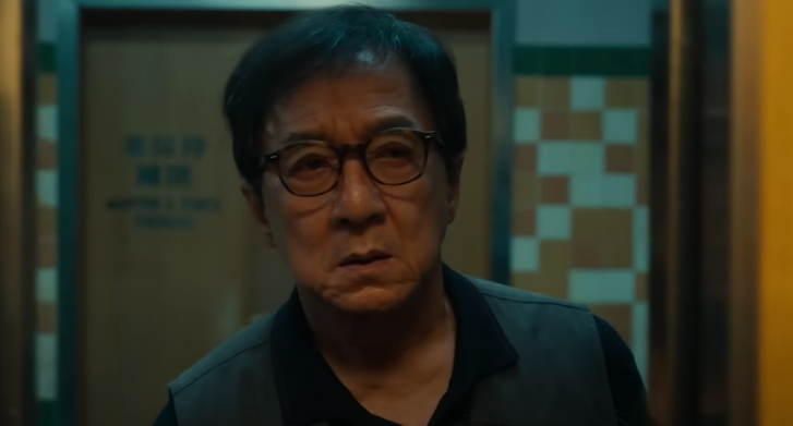 Jackie Chan Ungkap Alasan Bersedia Perankan Karakter Polisi di The Shadow's Edge Jackie Chan di film The Shadow's Edge. (Foto/YouTube CMC Pictures)