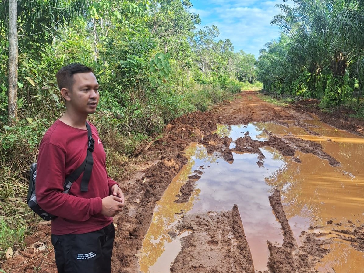 Kondisi jalan menuju Kampung Manway Bob, Distrik Muting, Kabupaten Merauke, Papua Selatan. (Foto/Dok Tim Ekspedisi Patriot UI)