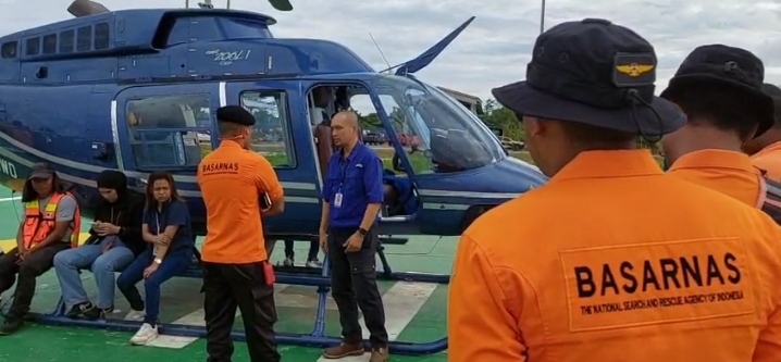 Tim SAR temukan posisi helikopter jatuh di Timika Papua. (BeritaNasional/Bachtiarudin)