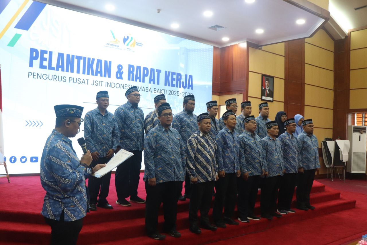 Pelantikan Pengurus JSIT Indonesia 2025-2029. (BeritaNasional/istimewa)