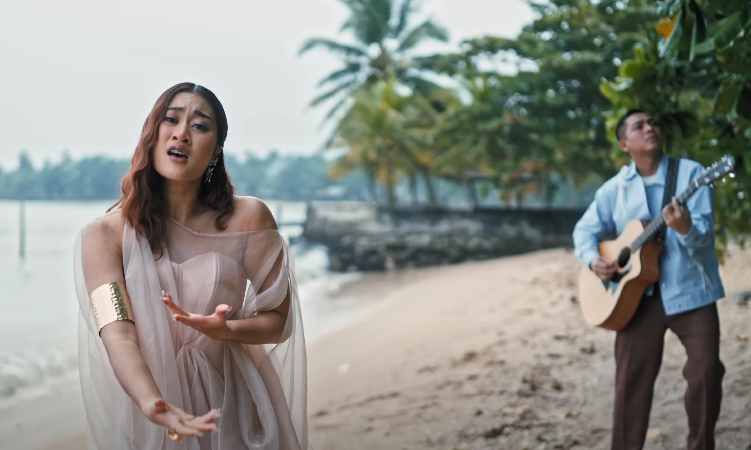 Tangkapan layar klip video lagu Semoga Saja. (Foto/YouTube Ade N)