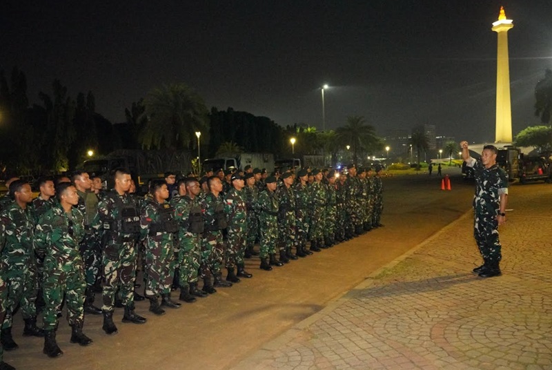 Masuk Hari ke-3, Patroli TNI AD di Jakarta dan Sekitarnya Pastikan Kondisi Kondusif TNI melakukan patroli (Beritanasional/Bachtiar)