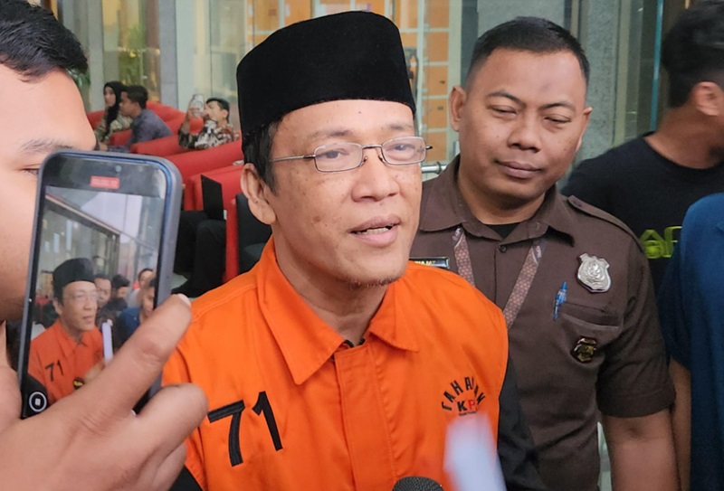 Noel pakai songkok (Beritanasional/Panji)