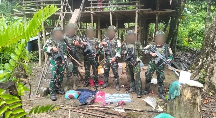 Pakai Raid Amfibi, Marinir Kuasai Markas OPM di Maybrat Papua Barat Dayat TNI Marinir kuasai markas OPM di Maybrat Papua Barat (BeritaNasional/istimewa)
