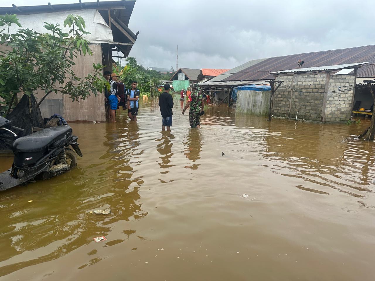 Banjir di Kabupaten Halmahera Selatan, Maluku Utara. (BeritaNasional/BNPB)