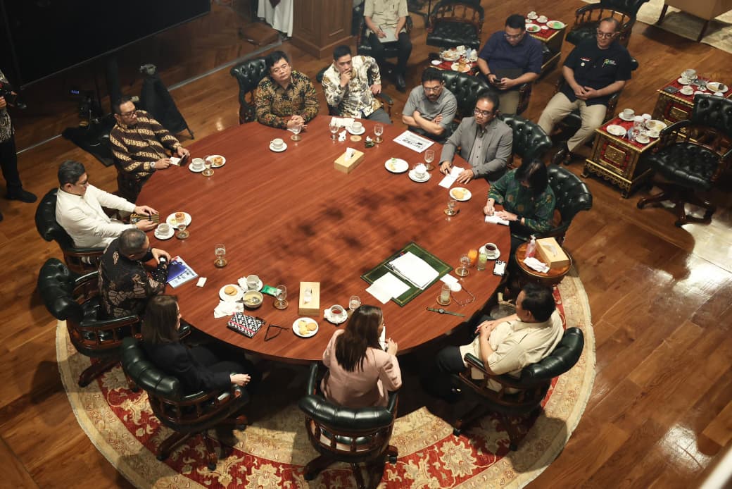 Presiden Prabowo dalam pertemuan dengan media massa. (Foto/Tim Media Presiden)