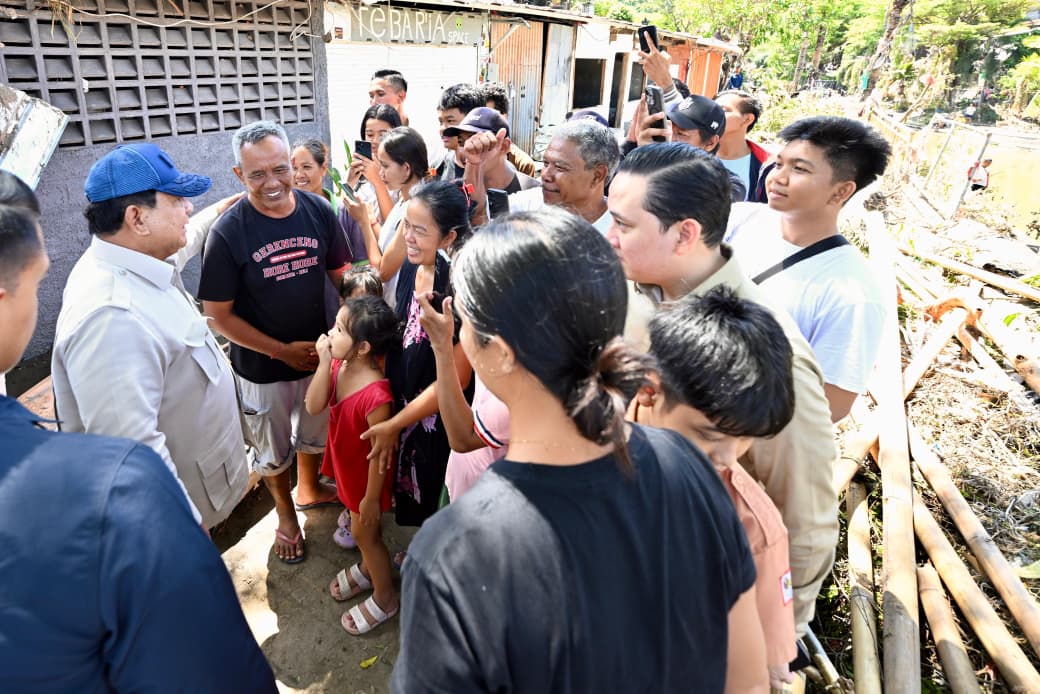 Momen Presiden Prabowo kunjungi korban banjir di Kabupaten Badung, Bali, pada Sabtu, 13 September 2025. (Foto: Cahyo - Biro Pers Sekretariat Presiden)