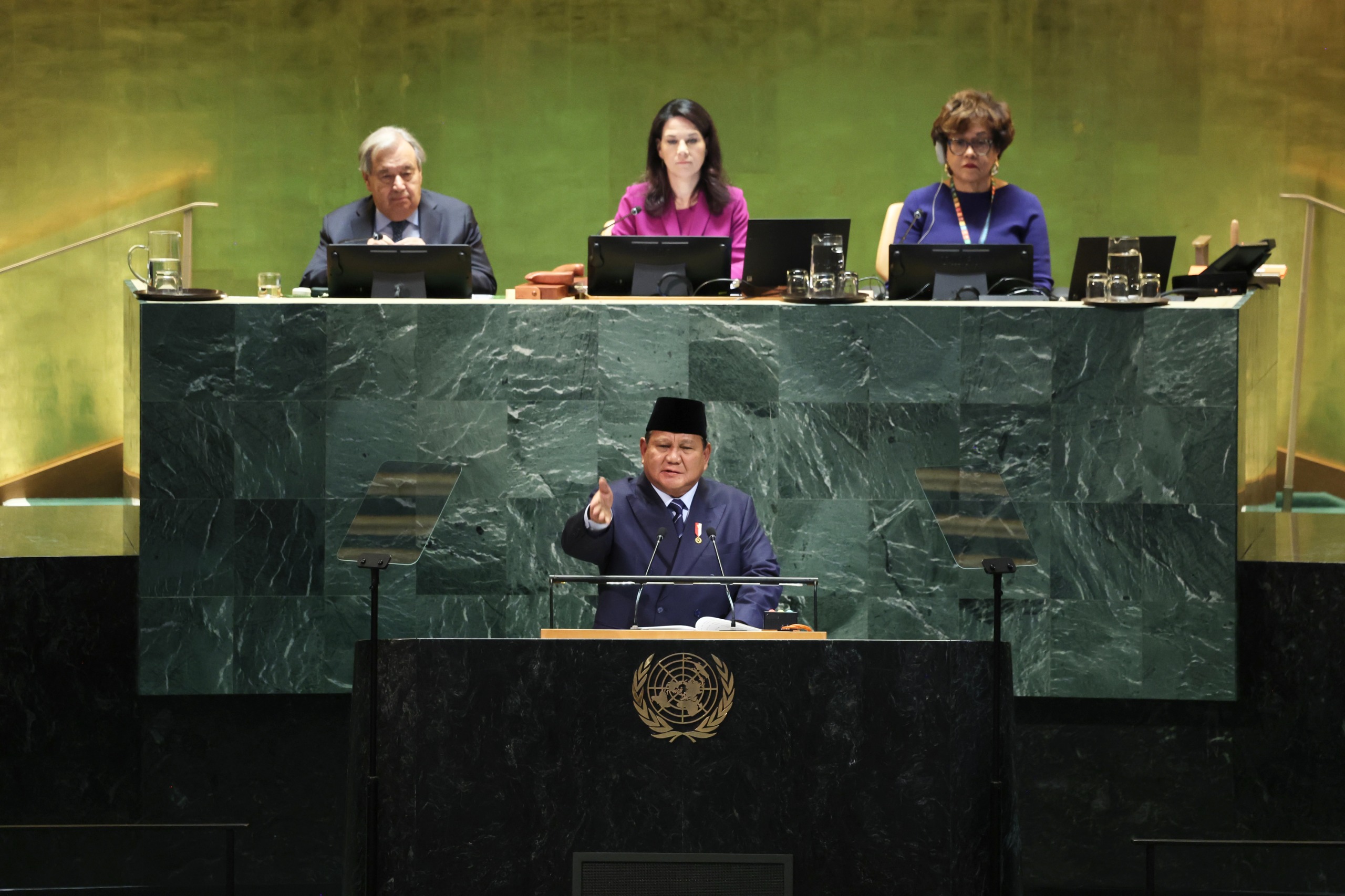 Presiden Prabowo Subianto dalam pidatonya pada Sidang Umum Perserikatan Bangsa-Bangsa (PBB) ke-80 di New York, Amerika Serikat. (Foto/Tim Media Presiden)