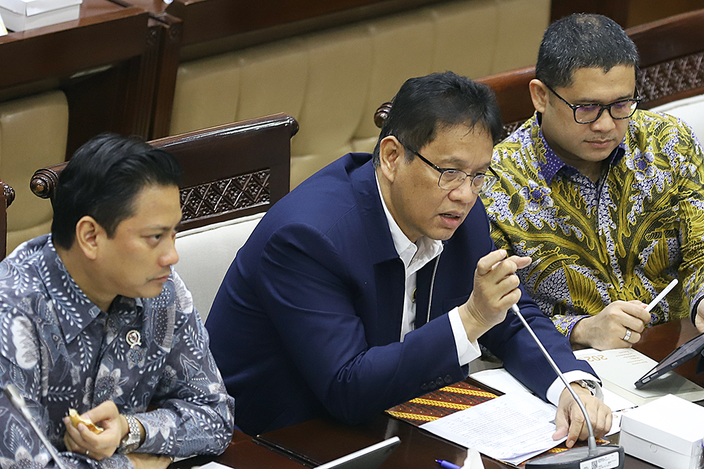 Rapat Kerja Komisi XI dengan Kementerian Keuangan. (BeritaNasional/Elvis Sendouw)