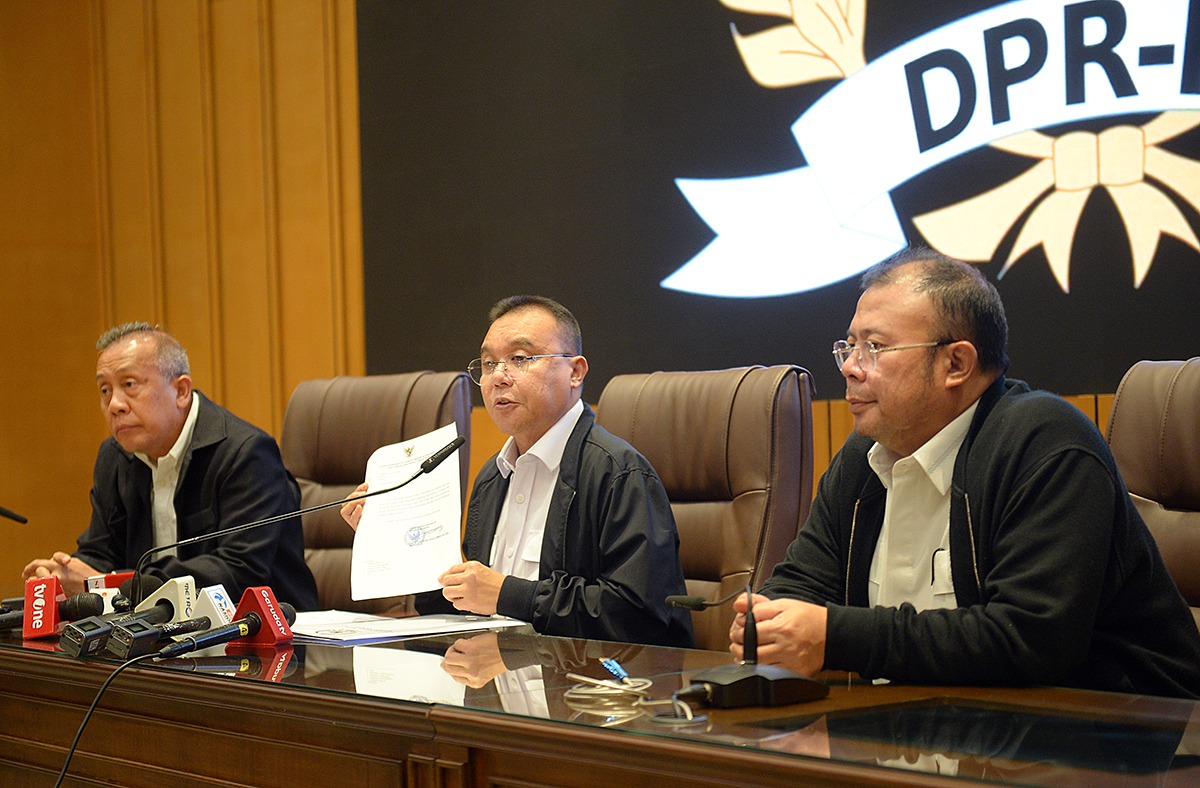 Konferensi pers DPR RI dalam rangka menjawab tuntutan 17+8. (BeritaNasional/Elvis)