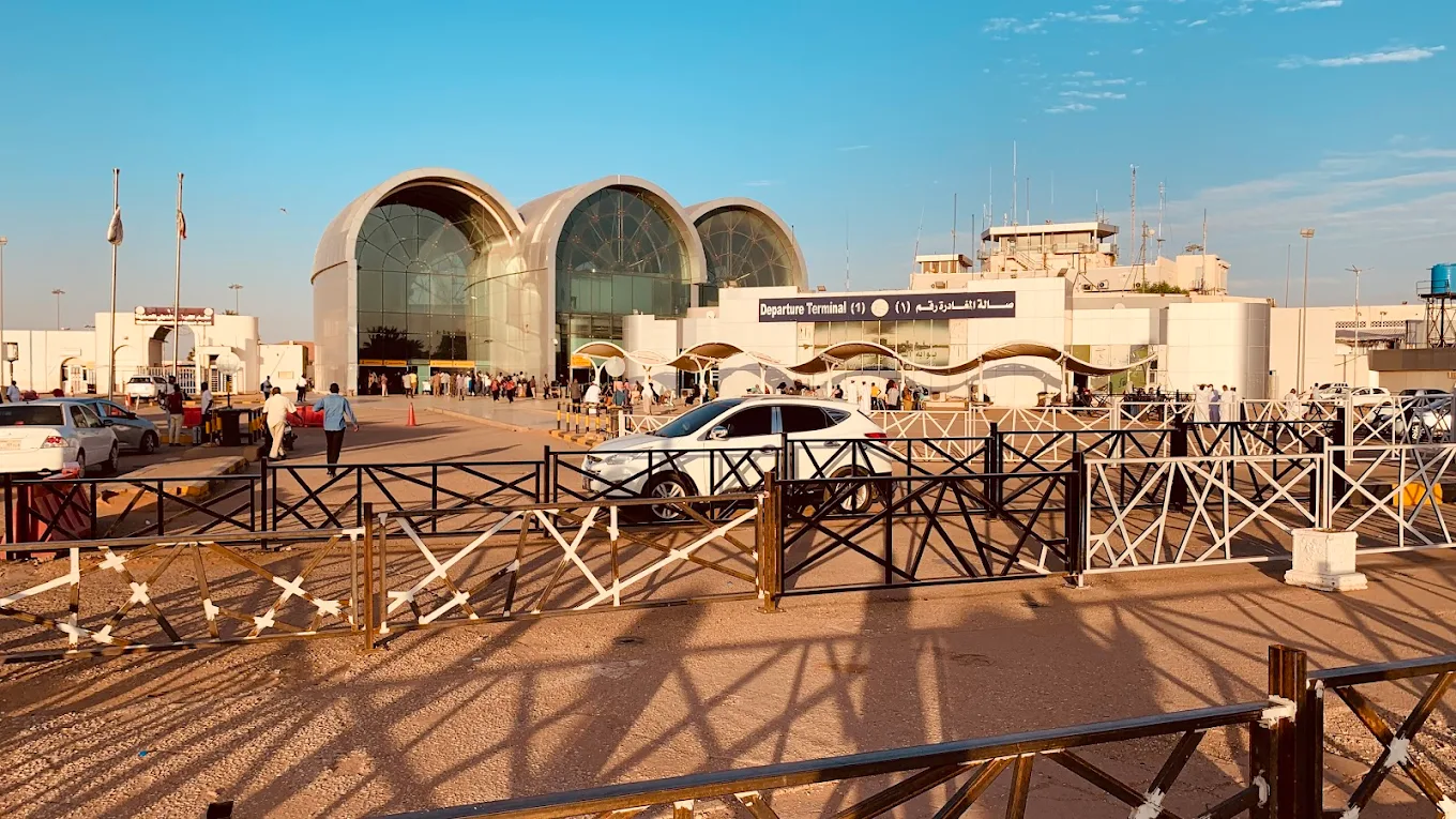 Bandara Khartoum Sudan kembali dibuka setelah 2,5 tahun tutup akibat konflik. (Foto/Sinan Mandaci)
