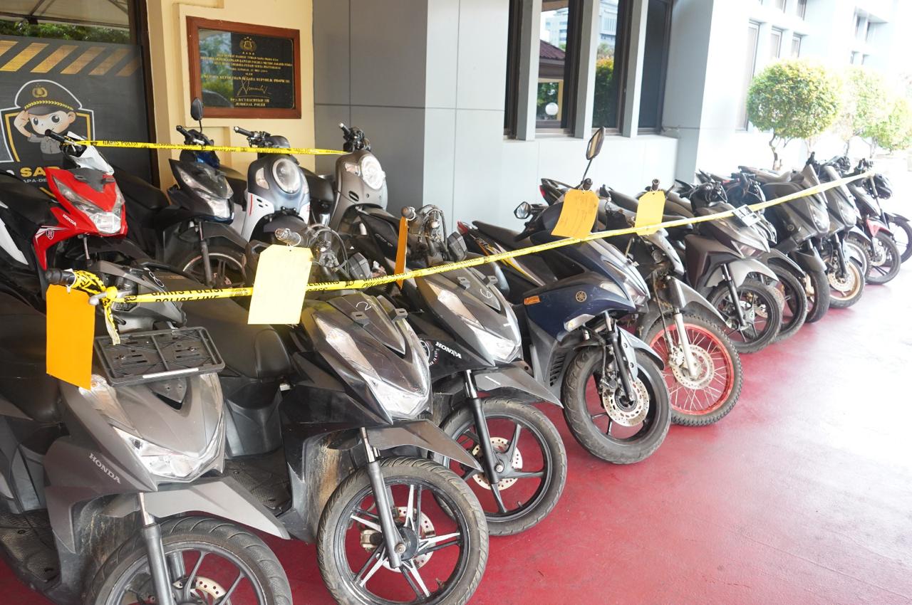 Hasil sitaan polisi dari kasus sindikat pencurian motor lintas pulau. (Foto/Istimewa)