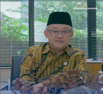 Jelang Hari Guru Nasional 2025, Pemerintah Beri Kado untuk Para Guru. (Foto/@abe_mukti)