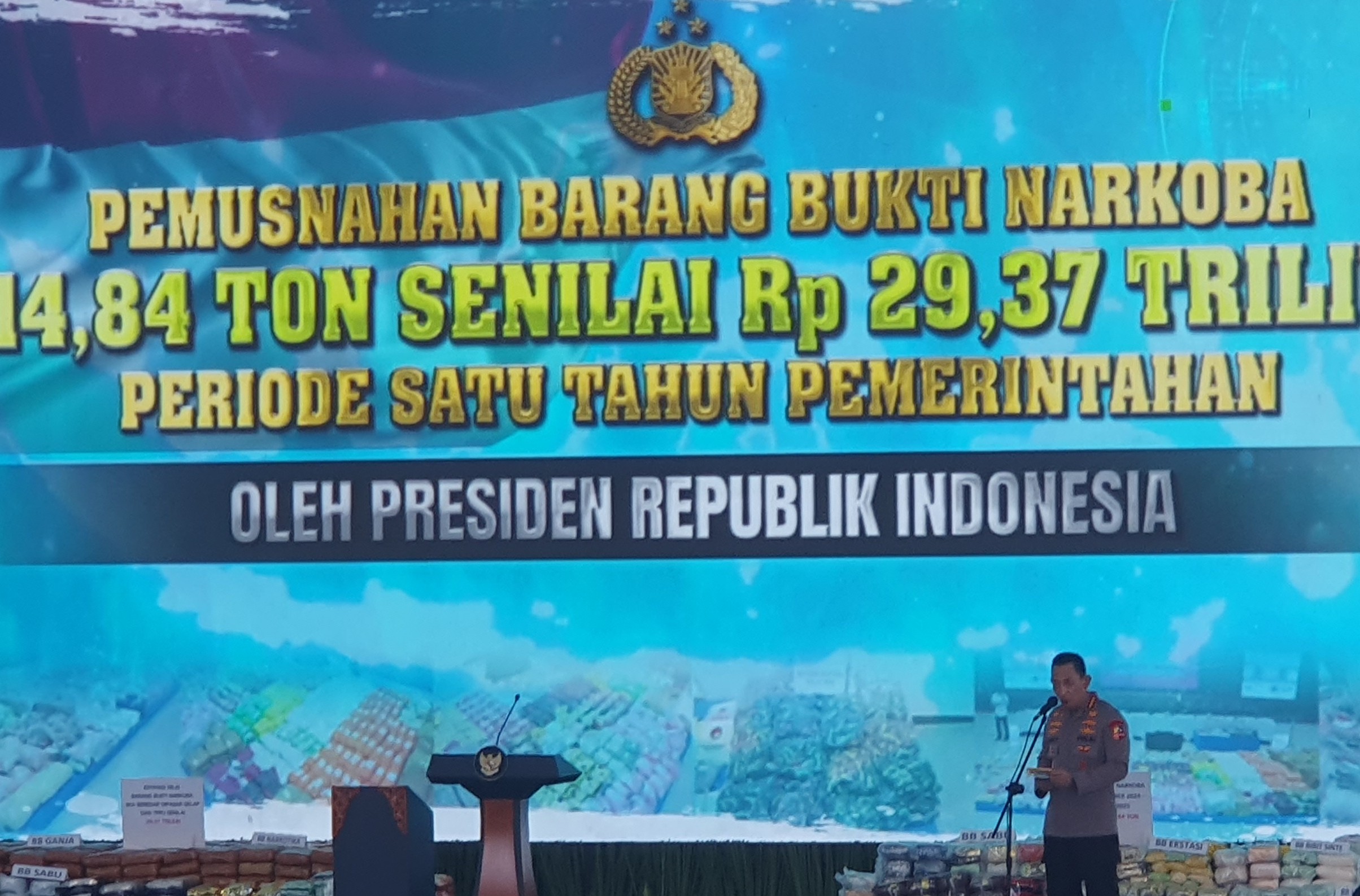 Kapolri catat 49.306 kasus narkoba dengan 65.572 tersangka selama pemerintahan Prabowo. (BeritaNasional/Bachtiarudin)