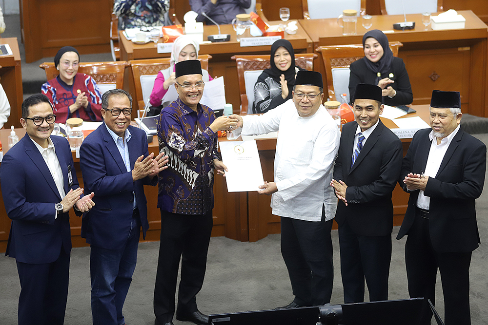 Rapat Komisi VIII bersama pemerintah membahas biaya haji 2026. (BeritaNasional/Elvis Sendouw)