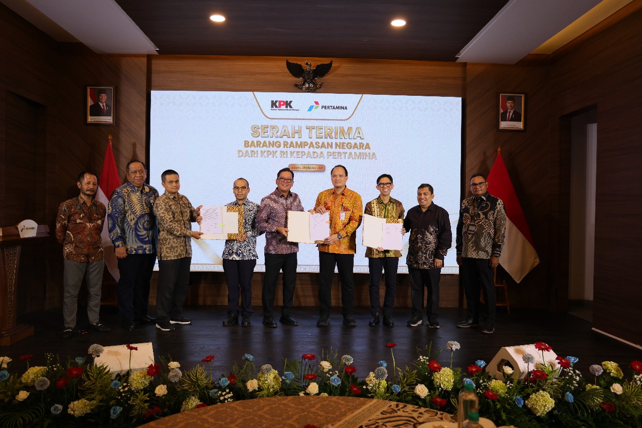 KPK Serahkan SPBU dan Aset Rp27,6 Miliar Hasil Korupsi Dermaga Sabang kepada Pertamina. (Foto/Dok KPK)