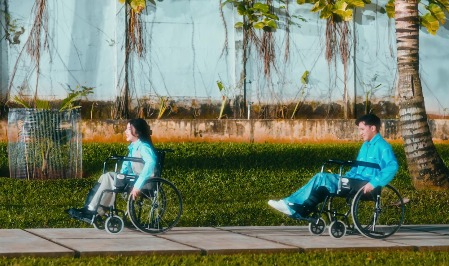 Lirik dan Makna Lagu “Cinta Seperti Aku” dari Tiara Andini. (Foto/YouTube Tiara Andini)