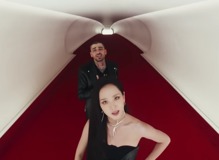 Video musik lagu Eyes Closed – Jisoo BLACKPINK & Zayn Malik. (Foto/Youtube)