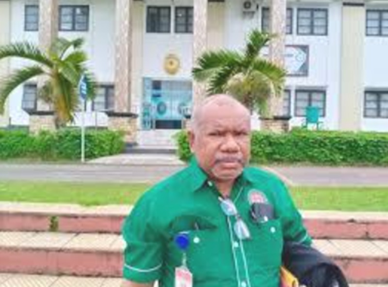 Direktur Eksekutif LP3BH Manokwari Yan Christian Warinussy (Foto/Istimewa)