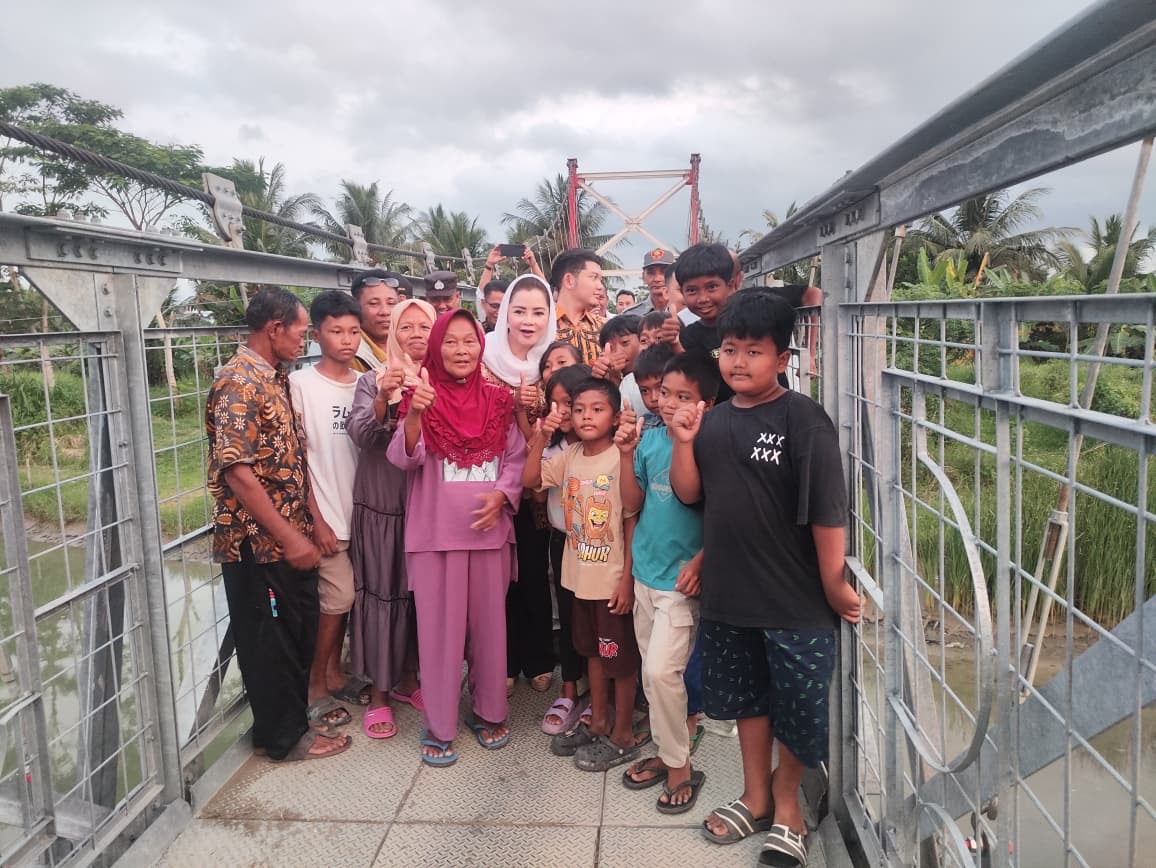 Novita Wijayanti Resmikan Jembatan Pancimas Maju Jelita: Bukti Nyata Aspirasi Warga Cilacap. (Foto/istimewa)
