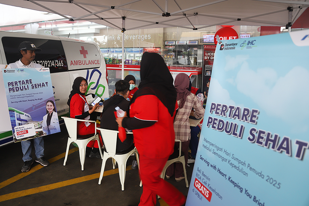 PT Pertare bersama  Indonesia Healthcare Corporation Rumah Sakit Pusat Pertamina (IHC RSPP) bertepatan dengan momentum peringatan Sumpah Pemuda, berikan kesehatan gratis. (BeritaNasional/Elvis Sendouw)