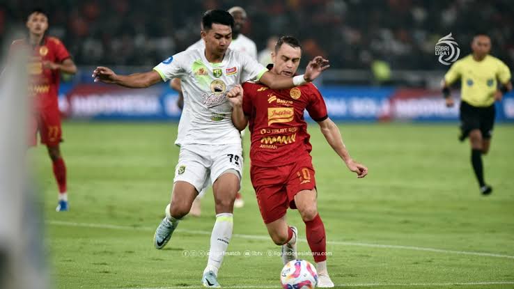 Head to Head Persebaya vs Persija: Rekor Imbang dan Persaingan Ketat di 5 Laga Terakhir Persebaya vs Persija. (Foto/ileague.id)