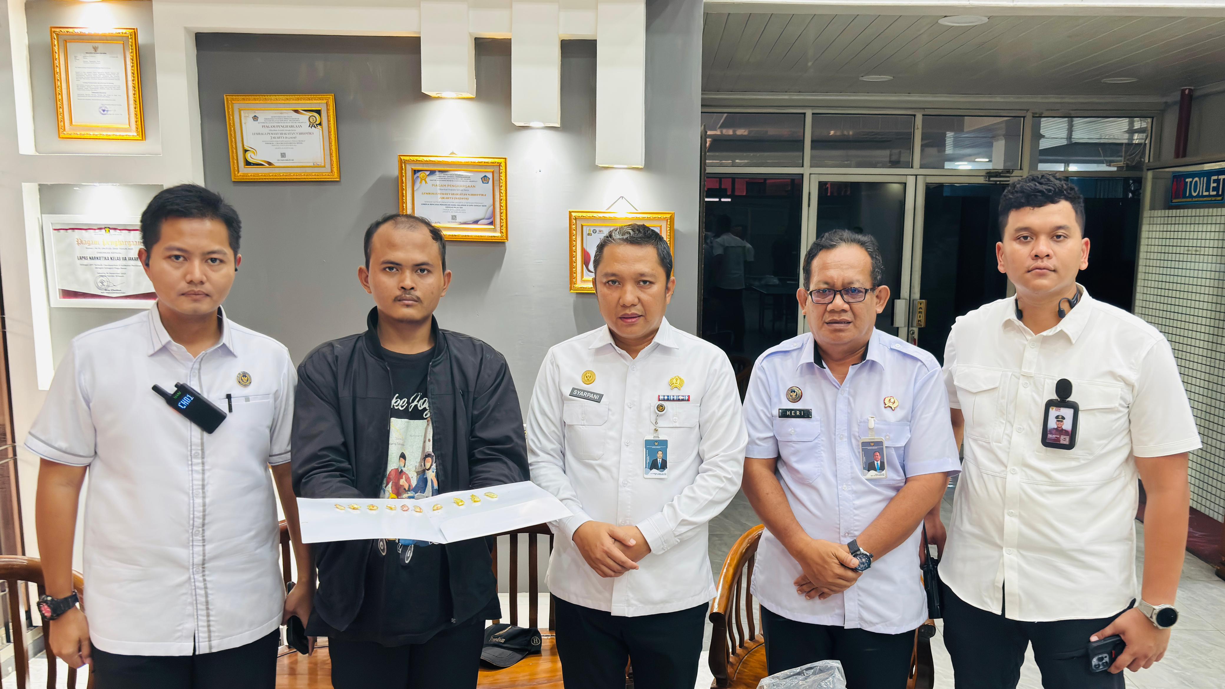 Petugas Lapas Gagalkan 10 Paket Narkoba Tersembunyi di Ayam Kecap. (Foto/istimewa)