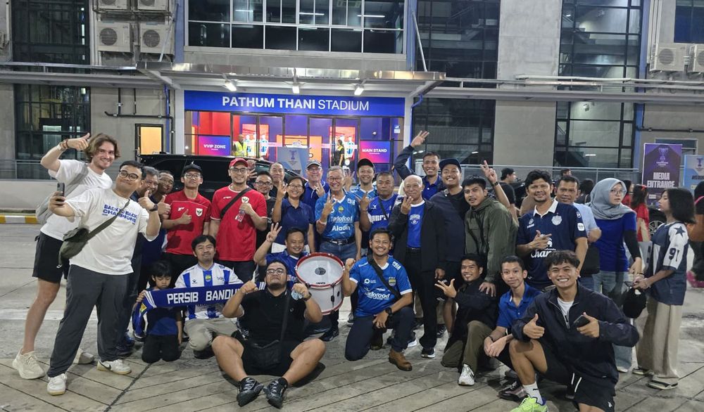 Kedutaan Besar RI untuk Thailand turut hadir dalam laga Bangkok United vs Persib Bandung. (Foto/persib.co.id)