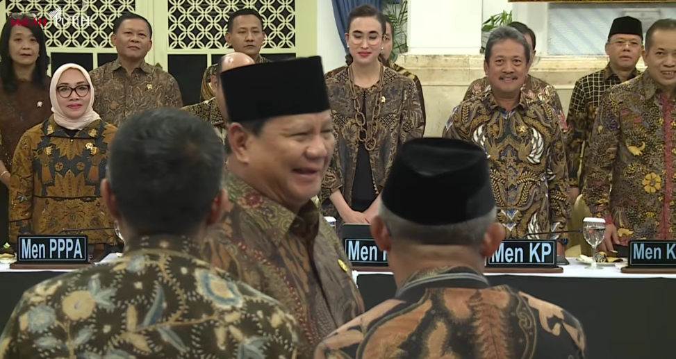 Presiden Prabowo dalam Sidang Kabinet Paripurna di Istana Negara, Jakarta, Senin (20/10/2025). (Foto/Tangkapan Layar)