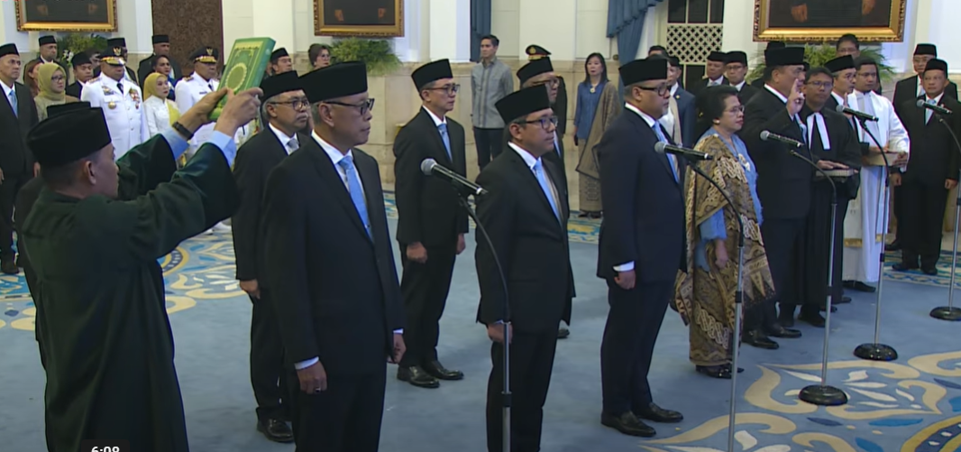 Presiden Prabowo Subianto lantik 10 duta besar di Istana Merdeka Jakarta. (BeritaNasional/tangkapan layar)