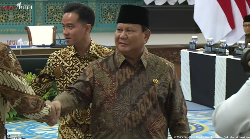 Presiden Prabowo dalam Sidang Kabinet Paripurna di Istana Negara, Jakarta, Senin (20/10/2025). (Foto/Tangkapan Layar)