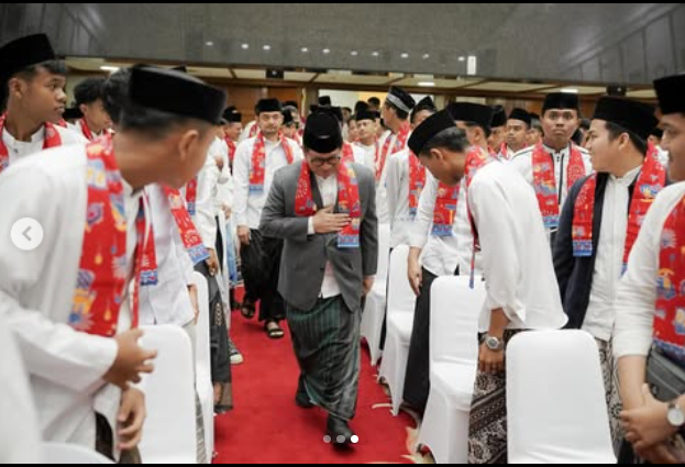 Pramono ungkap 6 kekuatan utama santri dalam mengawal kemajuan bangsa dan Jakarta. (foto/@pramonoanungw)