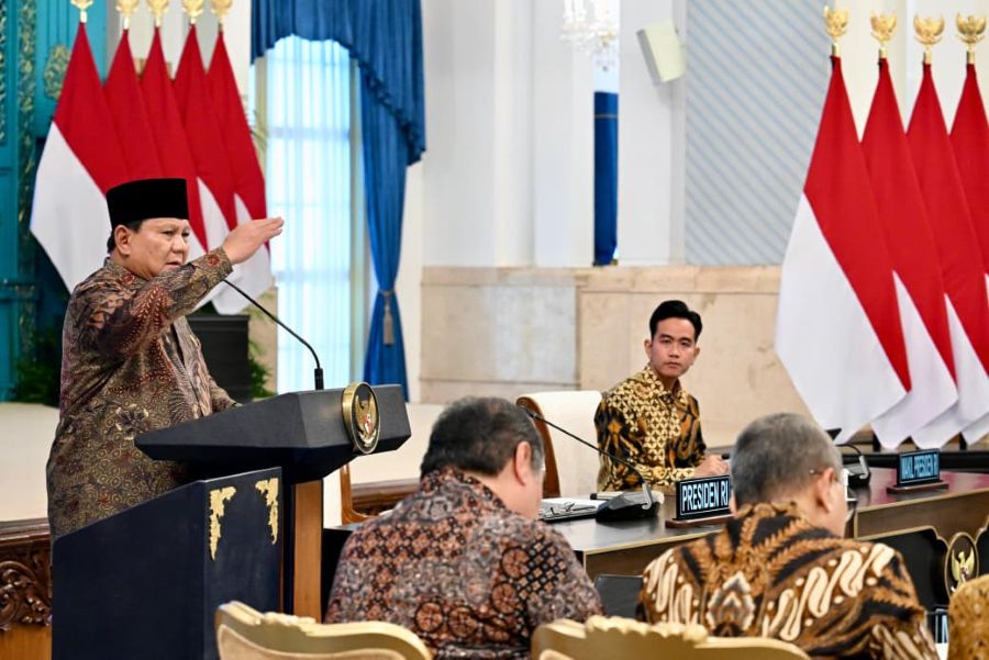 Presiden Prabowo dalam Sidang Kabinet Paripurna di Istana Negara, Jakarta, Senin (20/10/2025). (Foto: Cahyo - Biro Pers Sekretariat Presiden)