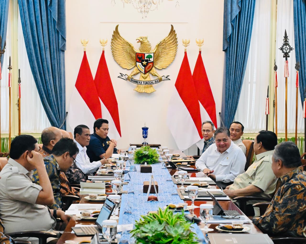 Rapat terbatas (ratas) yang dipimpin Presiden Prabowo di Istana Kepresidenan. (Foto/BPMI)