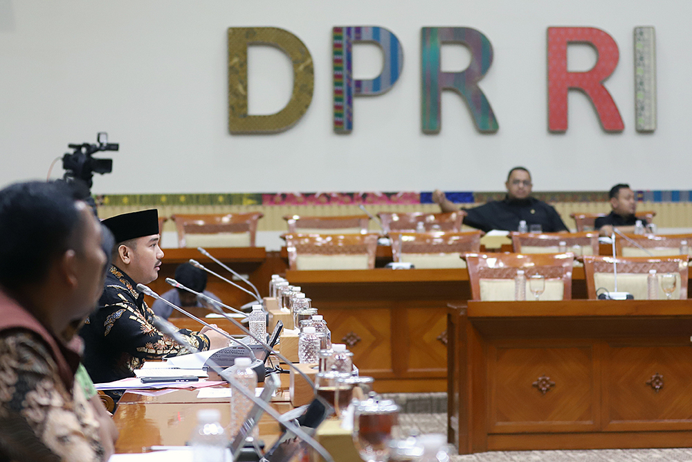 Rapat Dengar Pendapat (RDP) bersama Bupati Bekasi, Polres Bekasi, Direksi PT. Hasana Damai Putra, Perwakilan Warga Vasana dan Neo Vasana Kabupaten Bekasi. (BeritaNasional/Elvis Sendouw)
