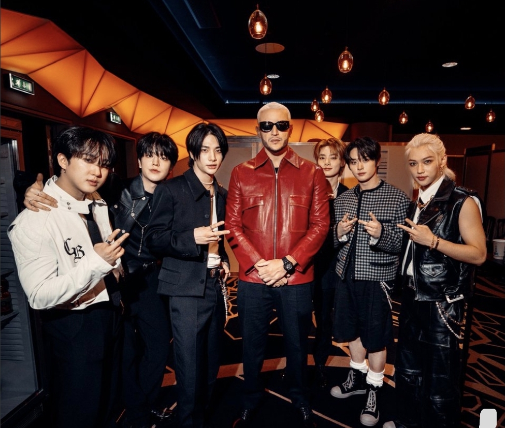 Stray Kids akan tampil di lagu baru DJ Snake berjudul "In The Dark". (Foto/@djsnake)