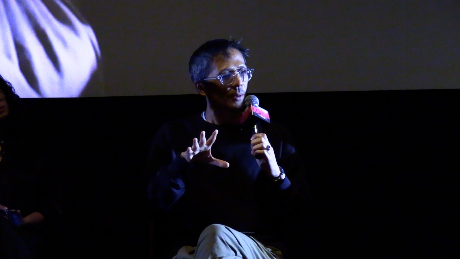 Sutradara Teddy Soeriaatmadja saat memberikan keterangan pers. (BeritaNasional/Satria)