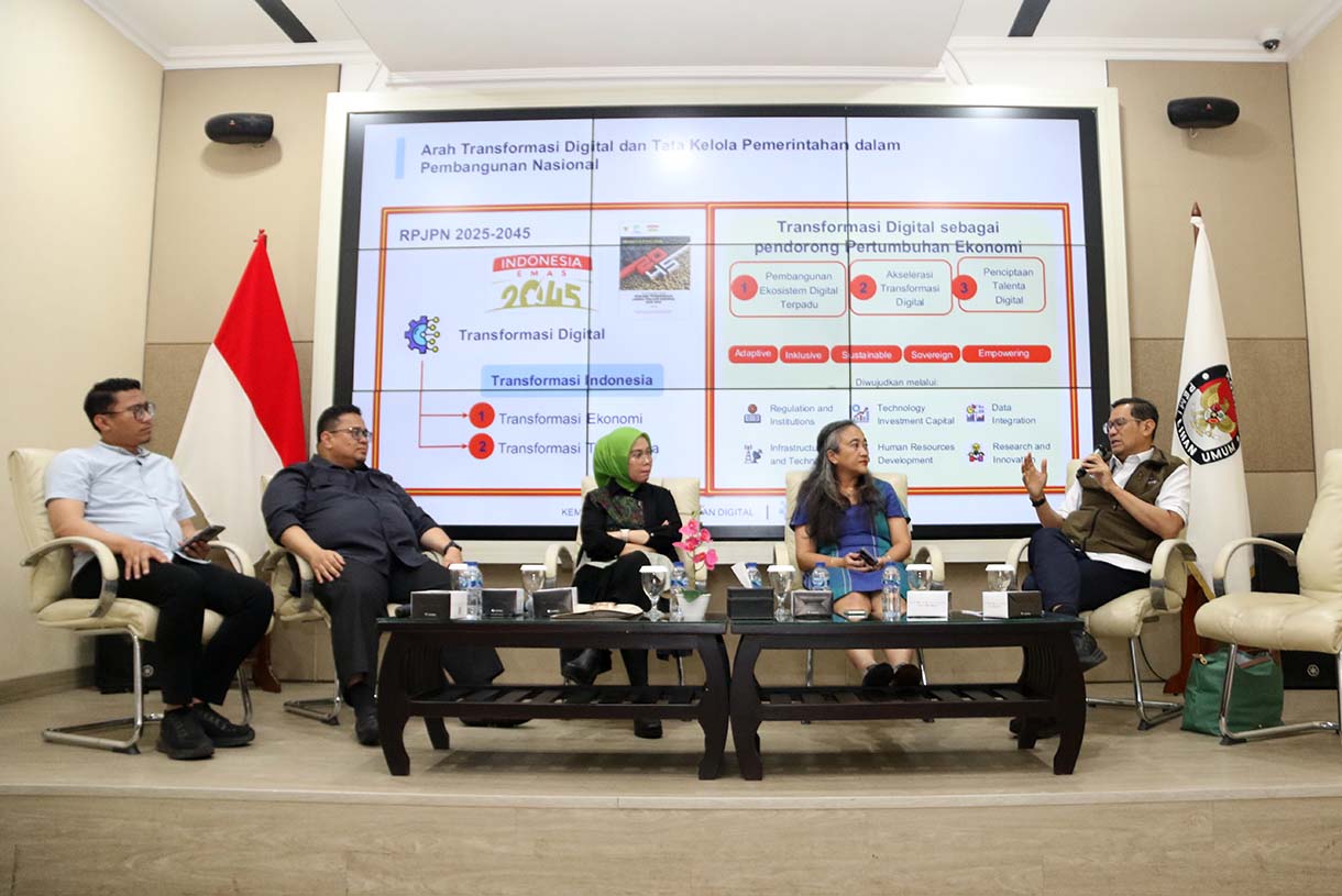 Diskusi Koalisi Pewarta Pemilu dan Demokrasi (KPP-DEM) di Gedung KPU, Jakarta, Selasa (28/10/2025).  (Beritanasional.com/Oke Atmaja)