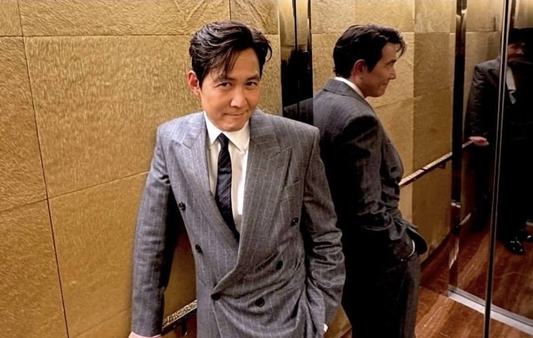 Terjebak love scam dengan deepfake Lee Jung Jae, seorang wanita rugi 370 ribu dolar AS. (Foto/@from_jjlee)