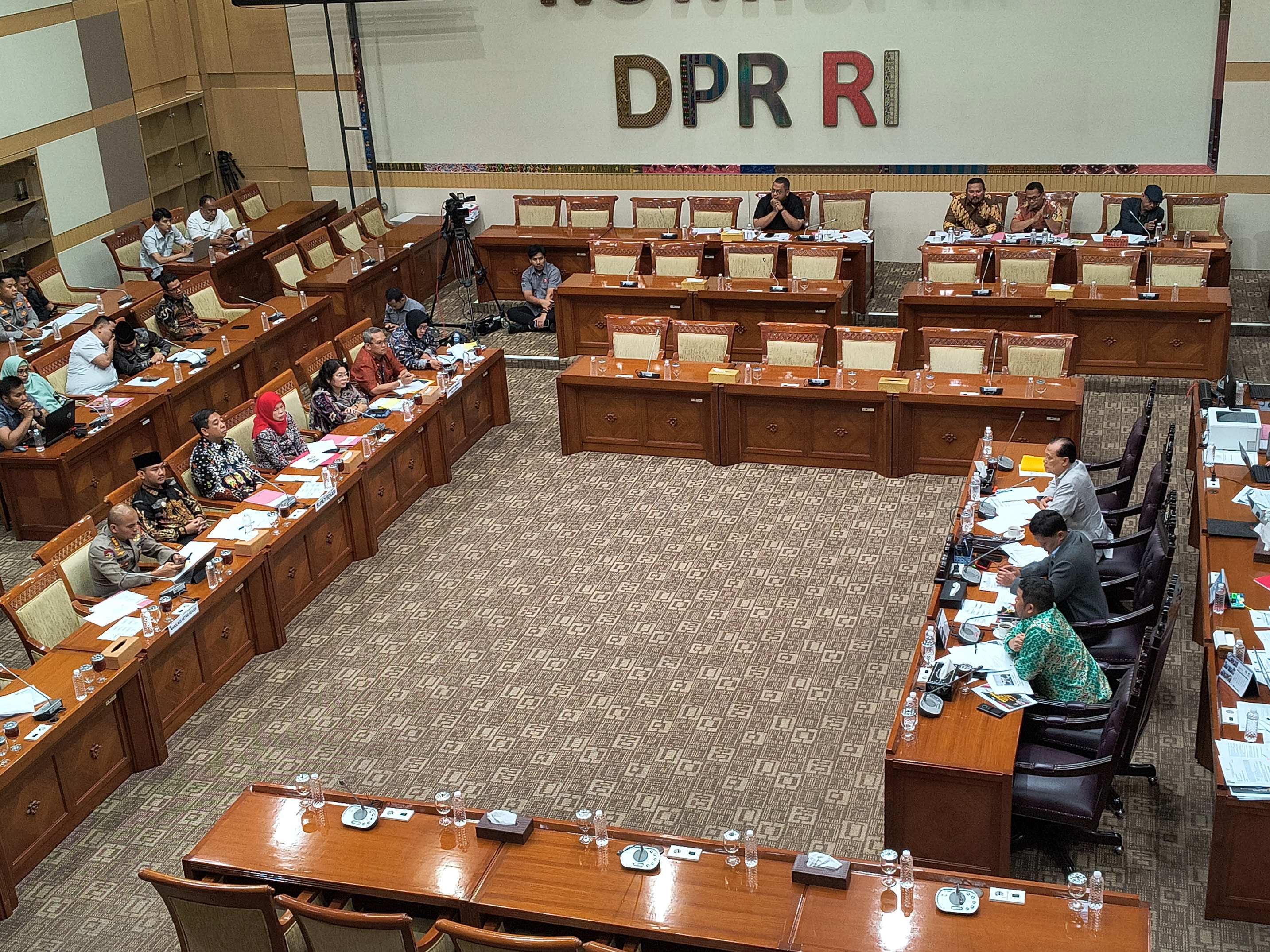 Tolak beri akses ke musala, DPR minta pengembang pastikan hak beribadah waarga cluster di Kabupaten Bekasi. (BeritaNasional/Ahda)