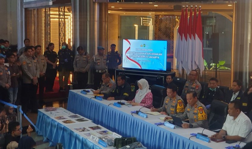 ABH Ledakan SMAN 72 Ternyata hanya hidup dengan ayah, ibunya bekerja di luar negeri. (BeritaNasional/Bachtiarudin Alam)