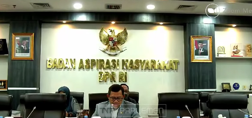 Badan Aspirasi Masyarakat menggelar RDPU dengan aliansi tenaga honorer dan penyandang disabilitas pada Rabu (26/11/2025). (Foto/YouTube TV Parlemen)