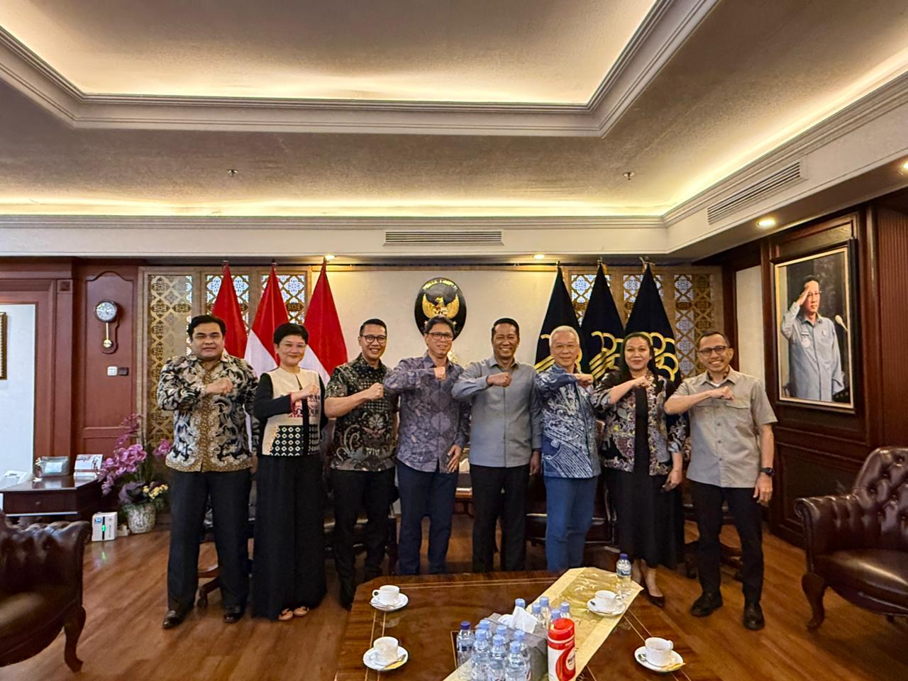 Menkum Supratman Andi Agtas gelar pertemuan dengan ASIRI di Jakarta. (BeritaNasional/dok Menkum)